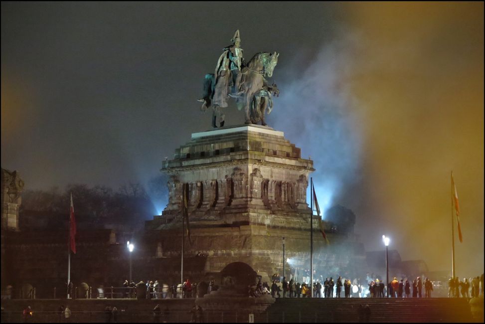KOBLENZ ist der Ort an dem Mosel und Rhein zusammenfließt.