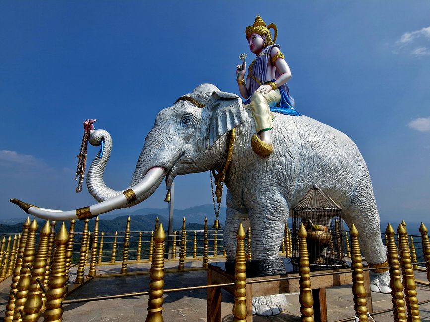 Kandy - Diente de Buda y 'la santa oásis de paz y iluminación'.