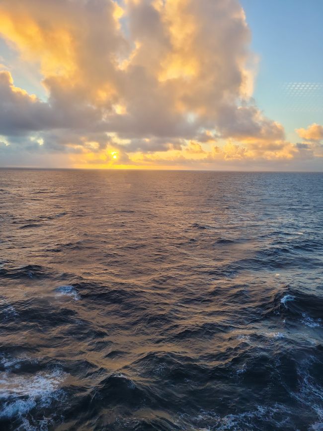 Sonnenaufgang im Golf von Biskaya