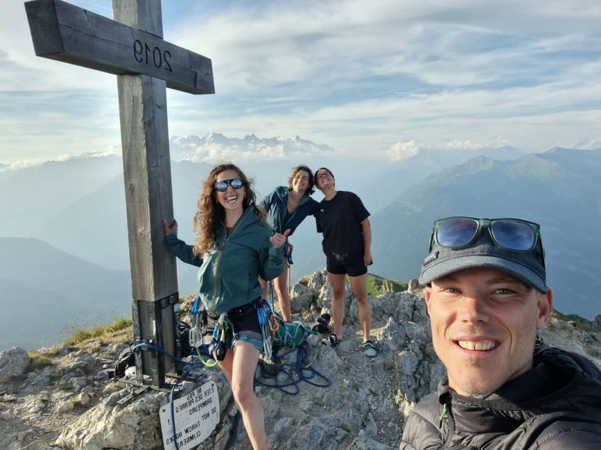 Pierre Avoi: Chronik eines entscheidenden Aufstiegs. Alpiner Bericht.