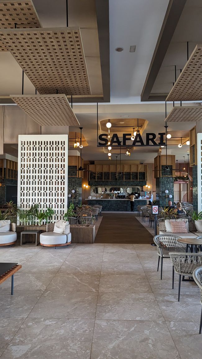 Safari Bar