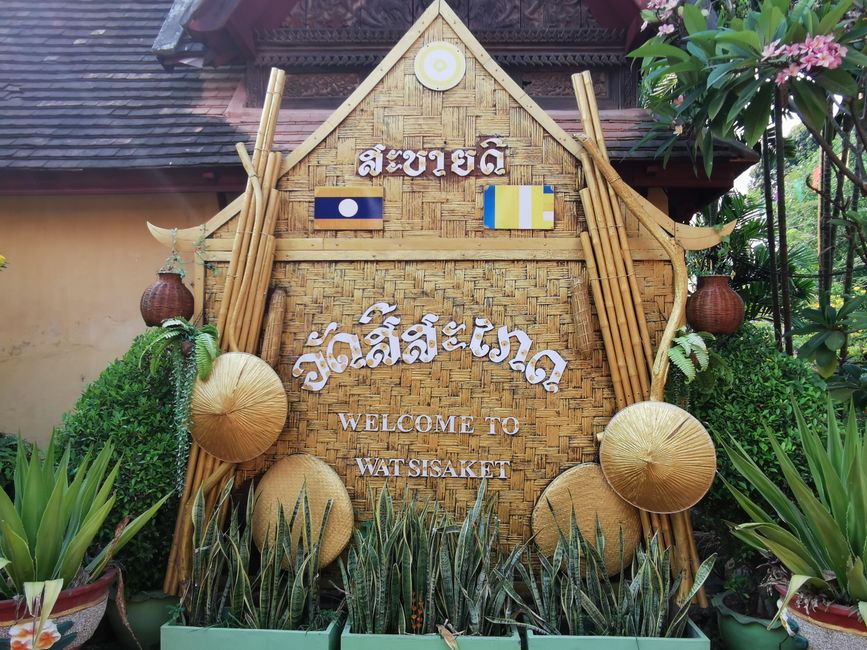 Vientiane - 1.5 days on a temple and museum tour