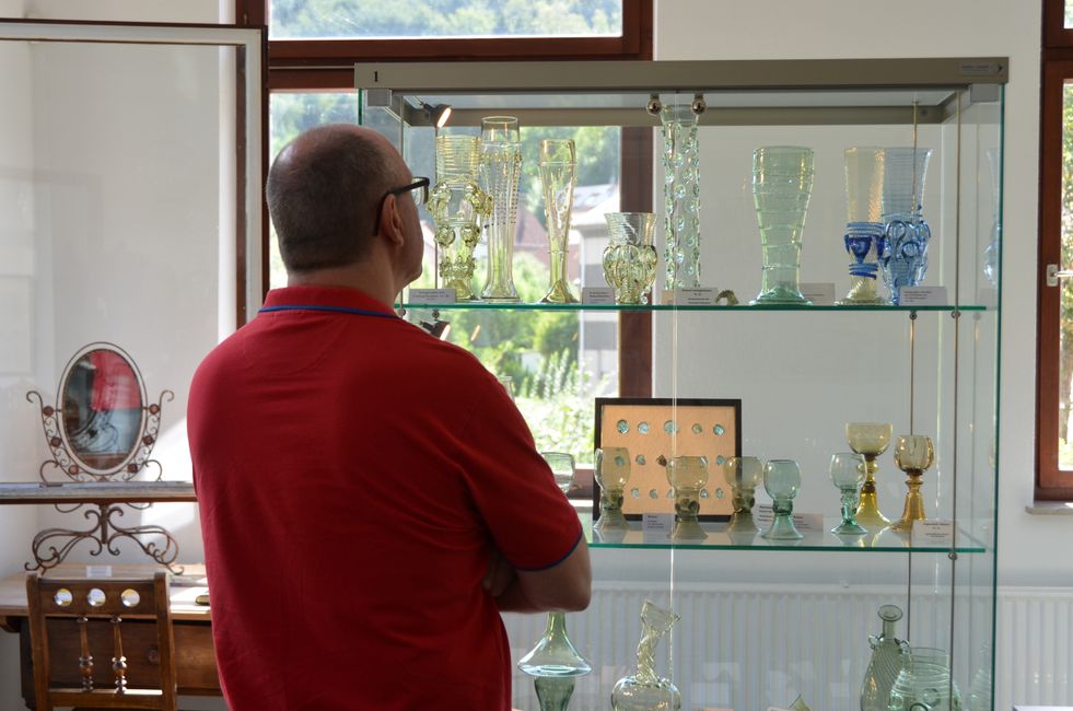GLÜHEND UND GLASKLAR - Die Kunst des Glasblasens in Baden-Württemberg