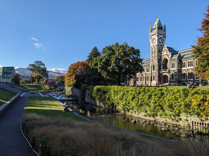 Glockenturmgebäude der University of Otago 