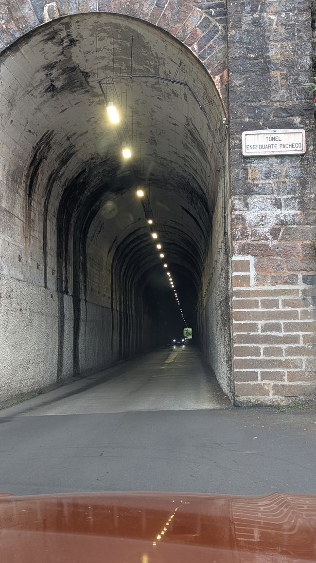 Túnel Engenheiro Duarte Pacheco bei Arco de São Jorge