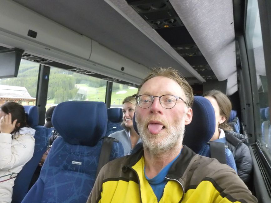 Le chemin vers le bus était ennuyeux et épuisant