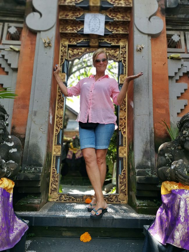 Bali - Reisfelder und Surfhotspot