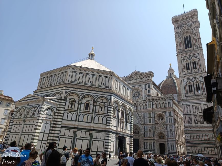 Kathedrale Santa Maria del Fiore auch bekannt als Dom von Florenz, zusammen mit dem Baptisterium San Giovanni und dem Glockenturm Campanile di Giotto
