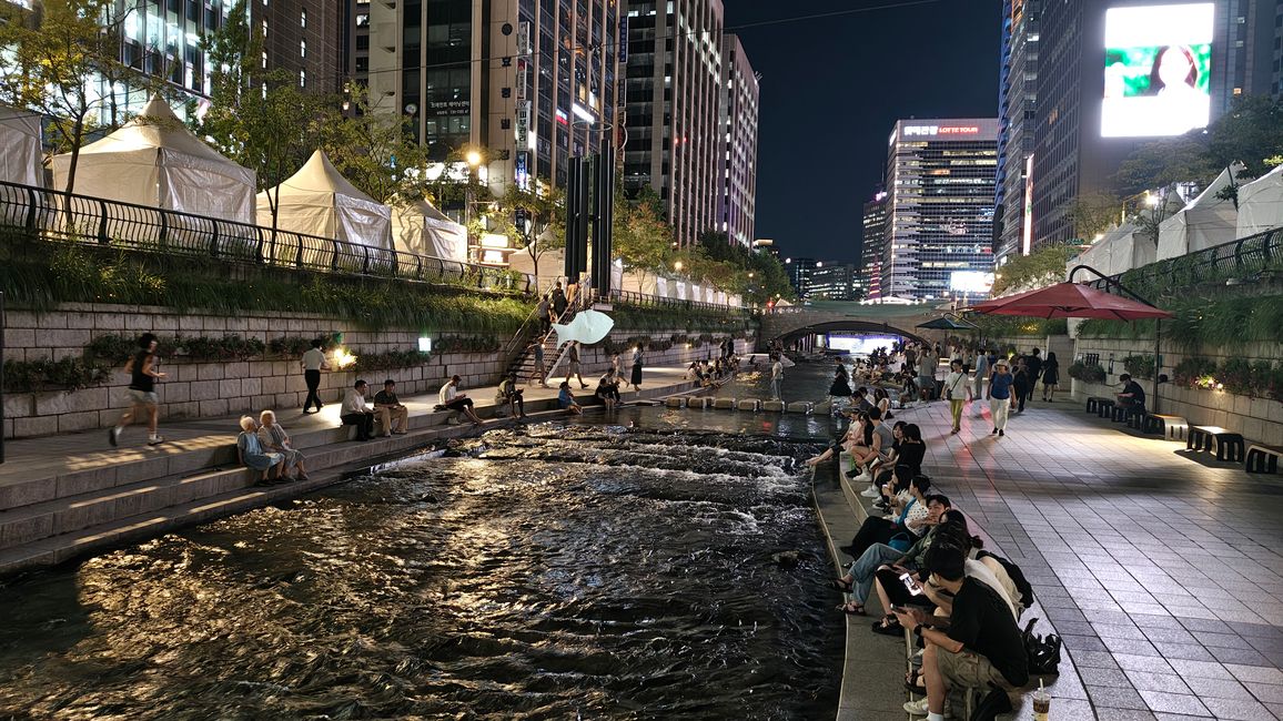 Cheonggyecheon Stream
