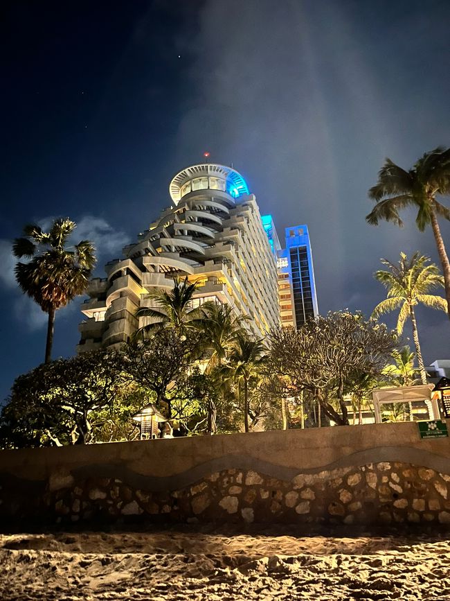 Das "Hilton" by night