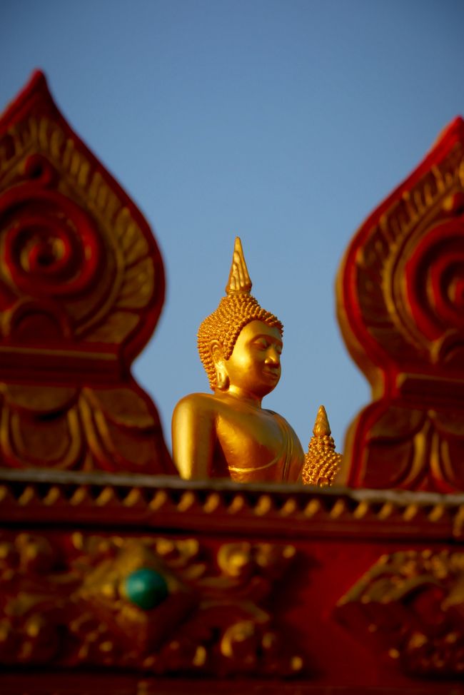 Buddha im Wat Jomekeo