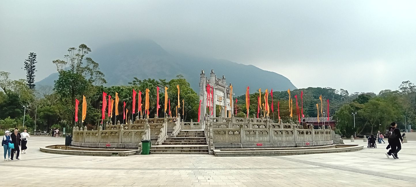 Buddha di Tian Tan
