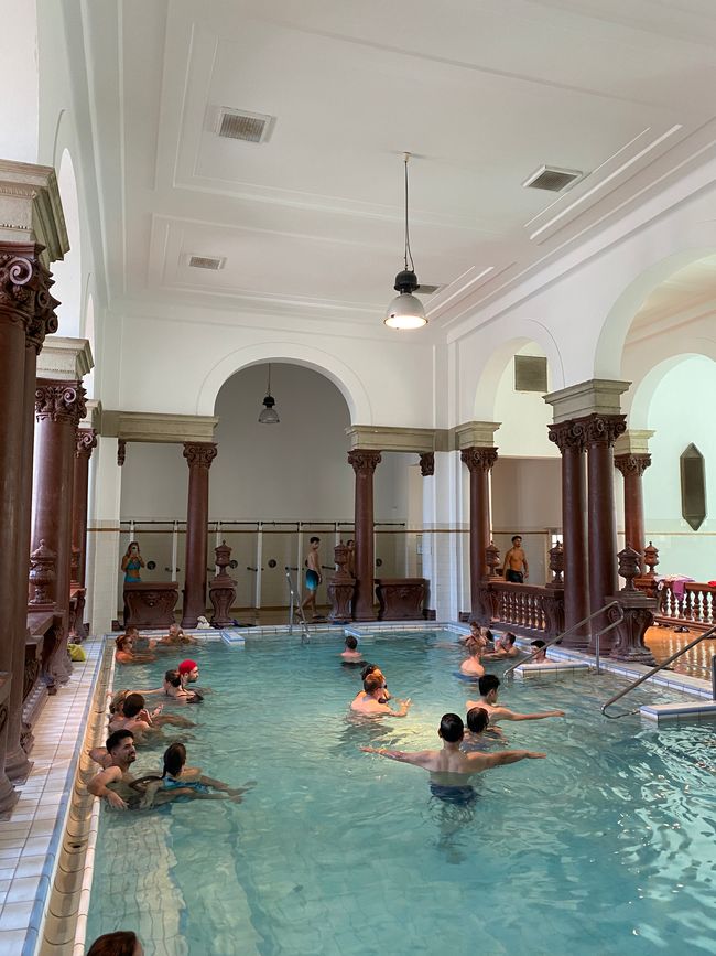 Etiqueta 9 - Día de Spa en el Balneario Széchenyi