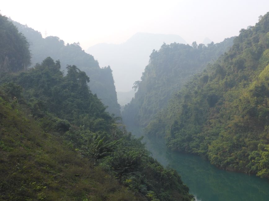 Babu River, Song Mien