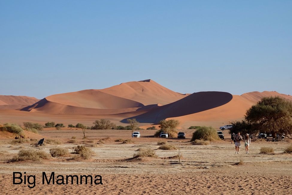 Ascenso a las dunas en el desierto de Namib