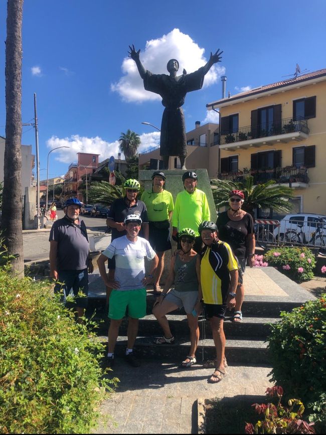 En bicicleta y autobús a Palmi...