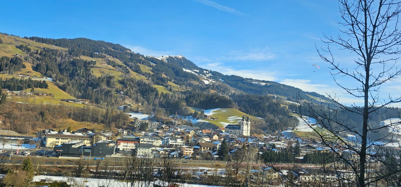 Ellmau/Tirol - wo die Praxis vom Bergdoktor wohnt..