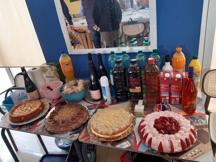 Kuchen und Getränke