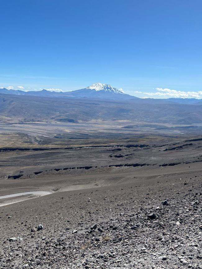 Prima vista sul Cotopaxi dall'ostello