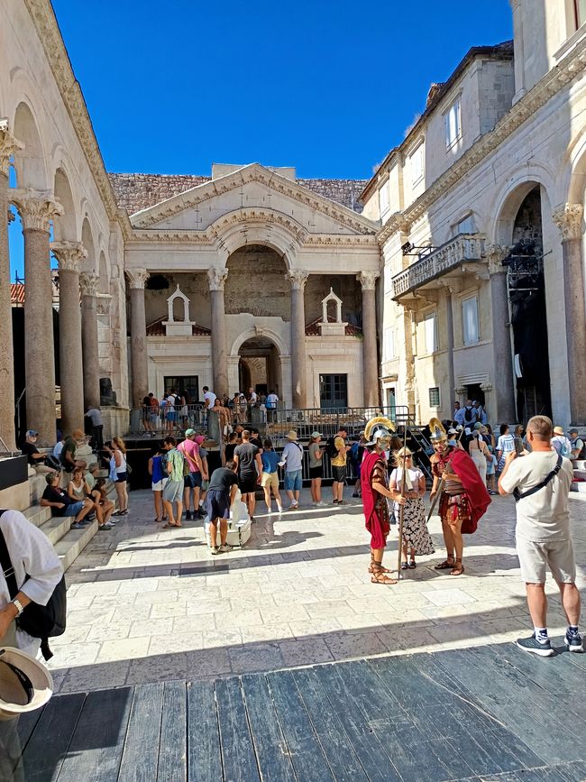 Peristyl Platz im Herzen des Diokletianpalastes
