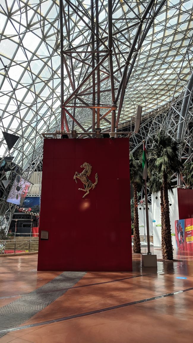 Étiquette 7 (2019) Ferrari World