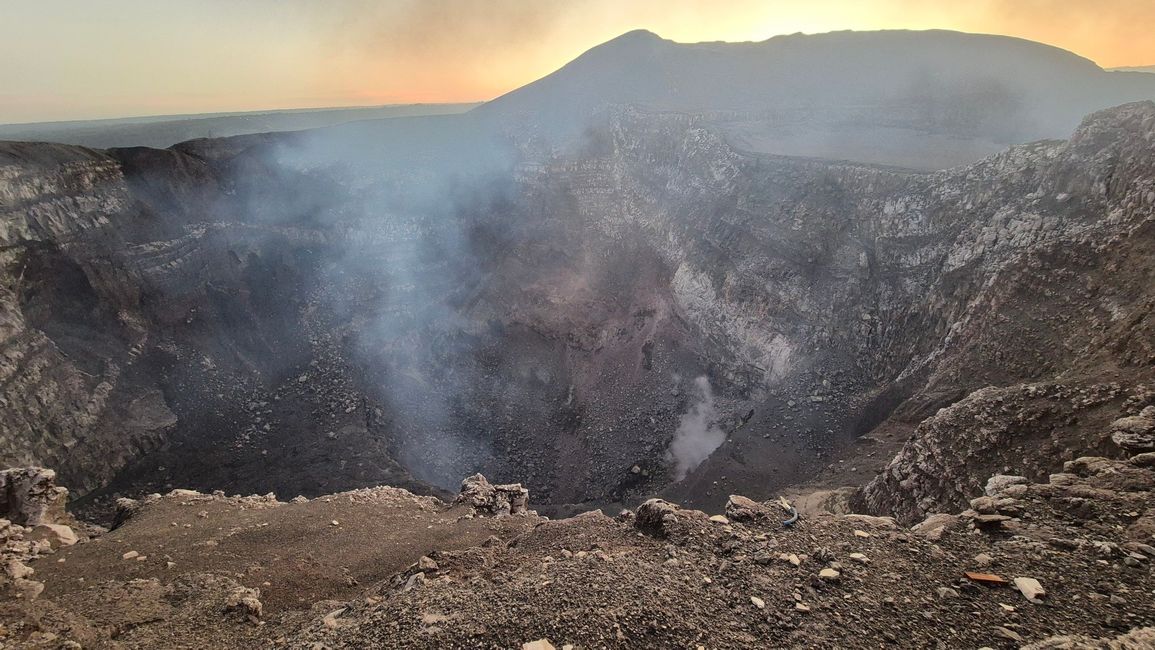 马萨亚火山 / 圣地火口