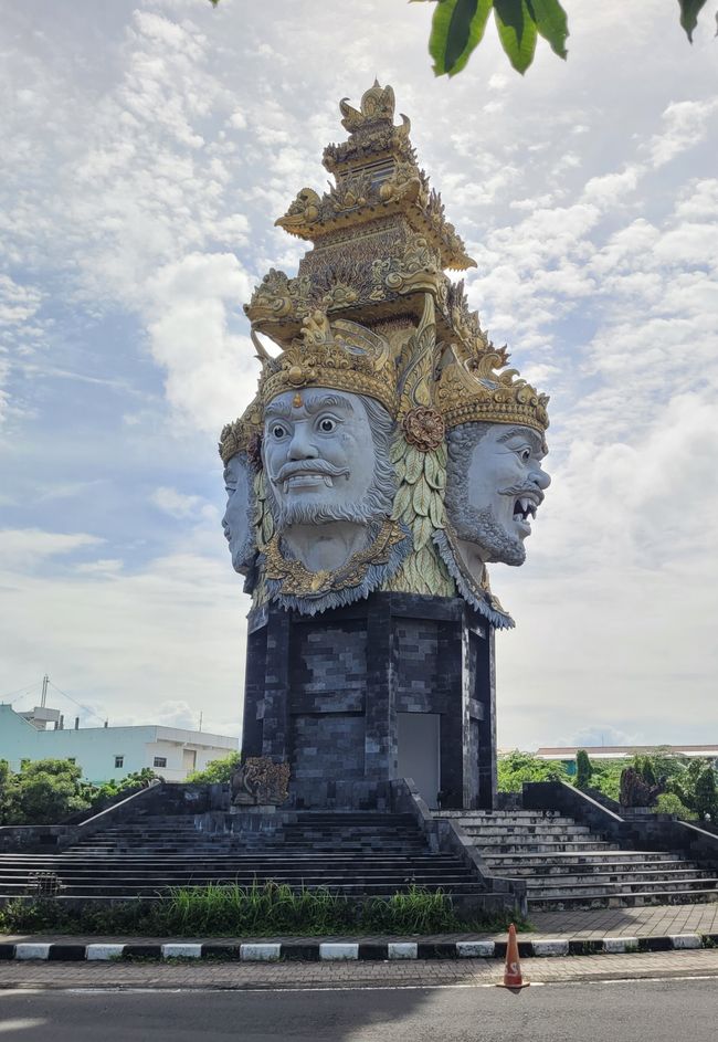 Jour 111 et 112 sur 175 : Croisière autour du monde - Benoa/Bali