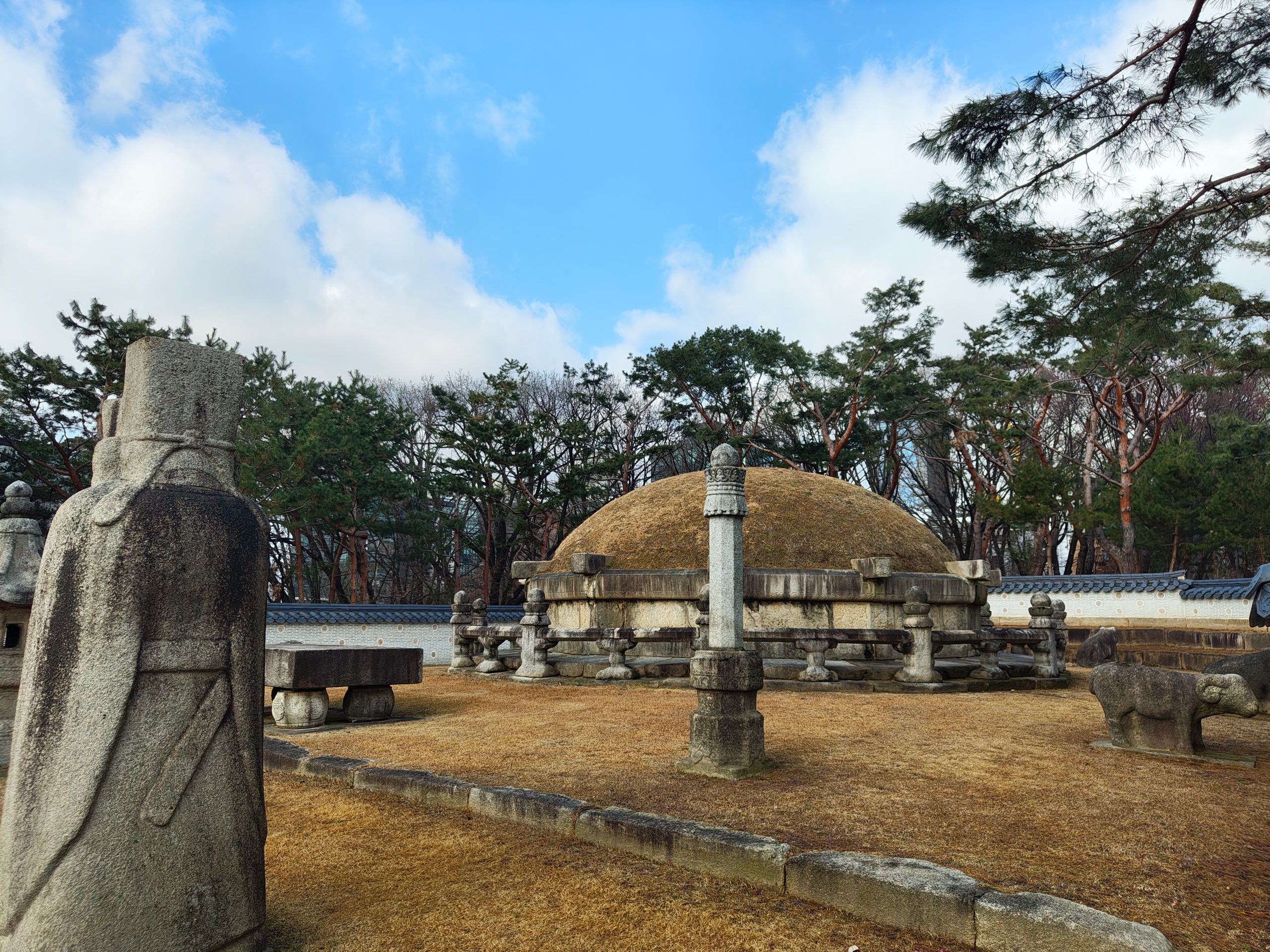 Tumulus du roi Seongjong