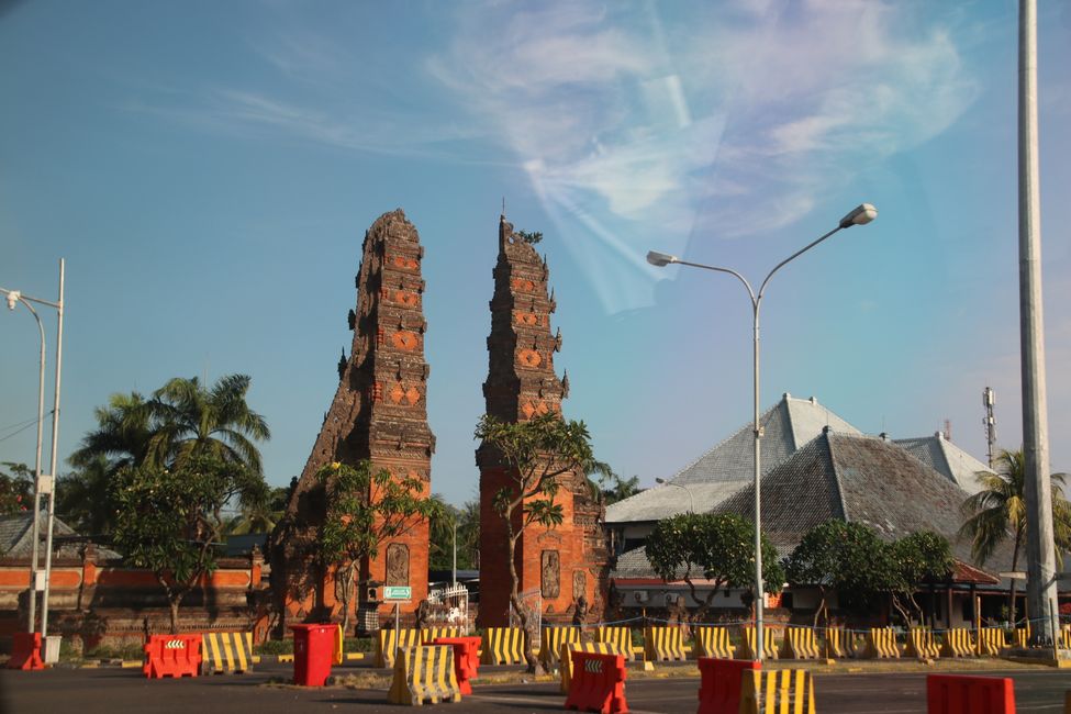 Etiqueta 9: De Java a Bali