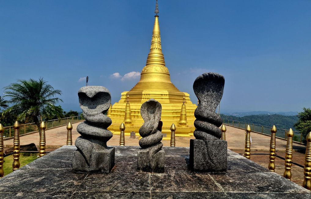 Kandy - Diente de Buda y 'la santa oásis de paz y iluminación'.