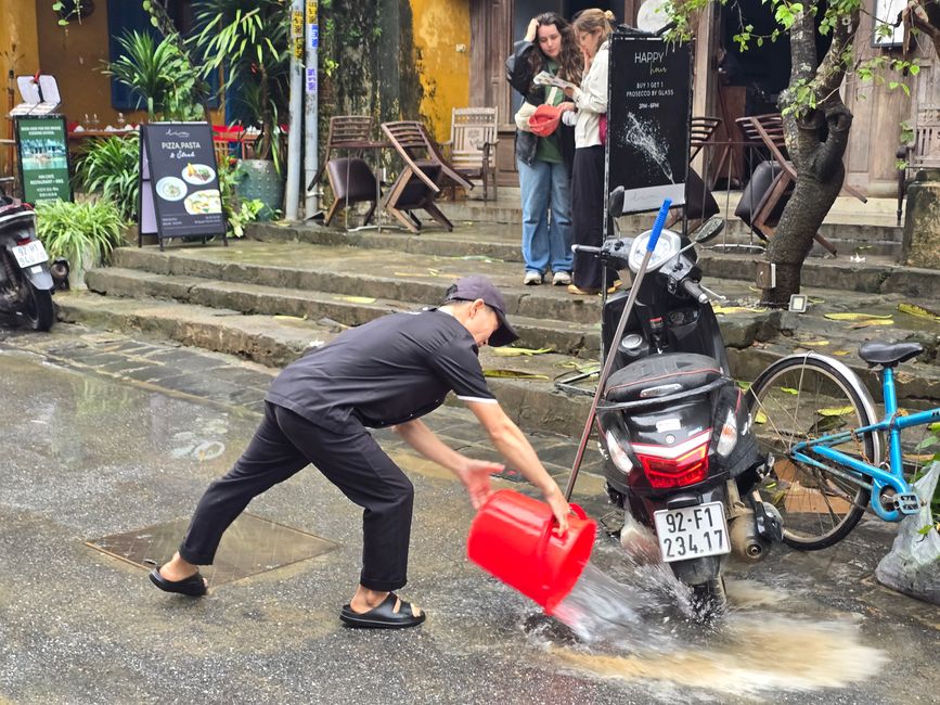 Hoi An - les travaux de nettoyage ont commencé
