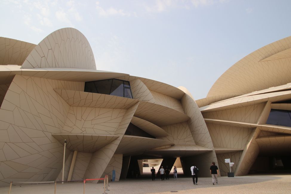 Etiqueta 23: En camino en Doha y el desierto