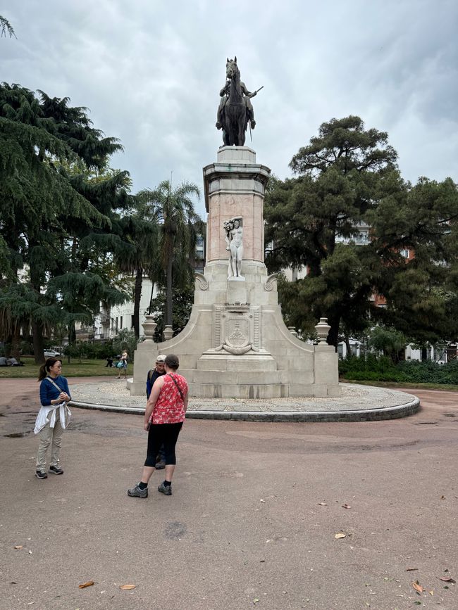 Etiqueta 14: Viaje a Montevideo