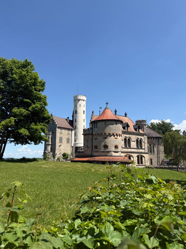 Wanderung zum Schloss Lichtenstein 🥾/ hike to Lichtenstein Castle 🥾