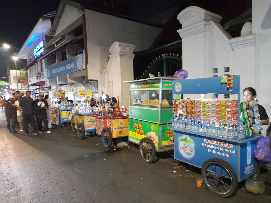 Etiqueta 3: En camino a Yogyakarta