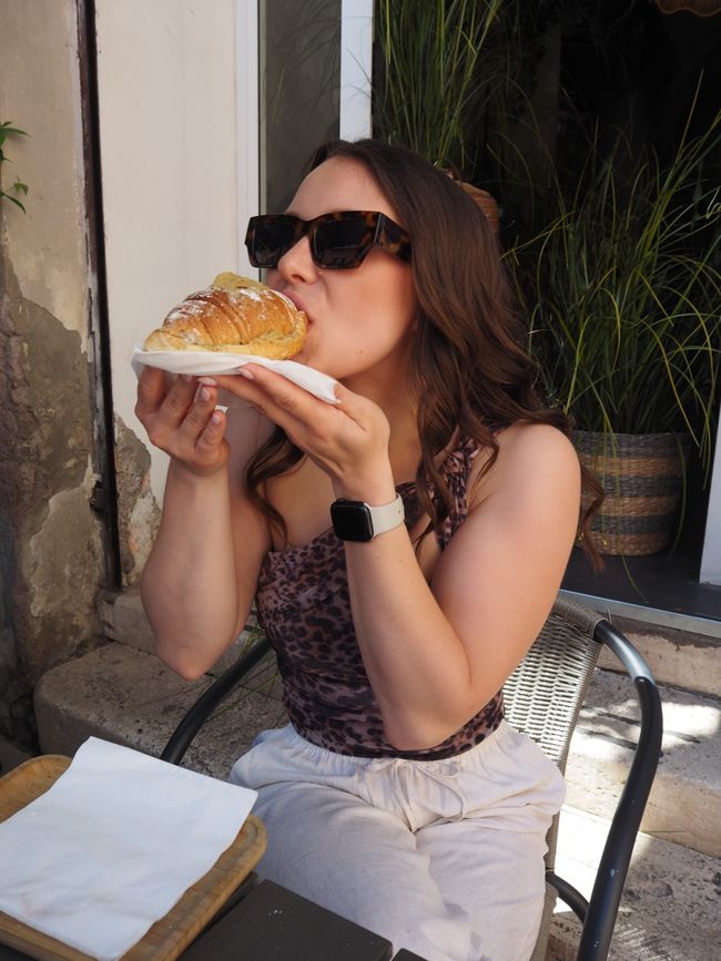 10.05.25 | Giornata da Turista con macchia di fragola e prima volta con la pasta 353