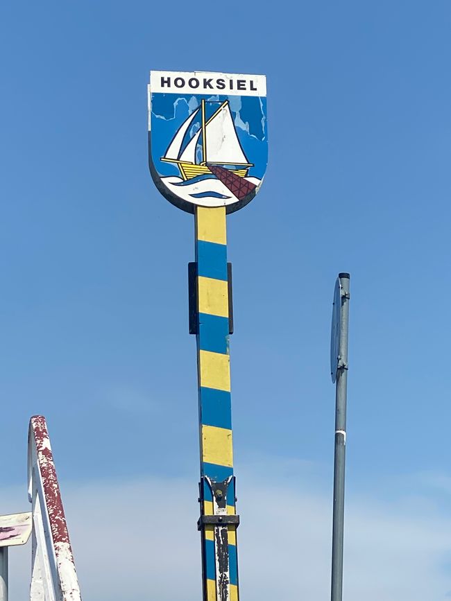 Das Wappen am Hafen