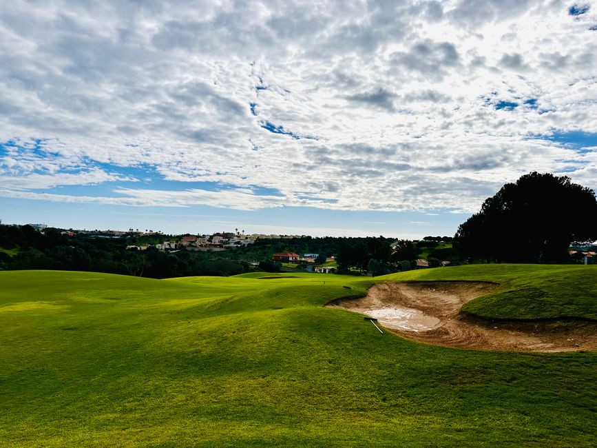 Ein perfekter Tag im Boavista Golf in Lagos