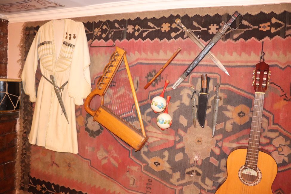Instruments and costumes of the Ananuri music group