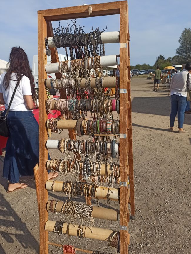 Mercadillo de 2ª mano "l'Encant de l'Empordà" (Verges, Baix Empordà, Girona)