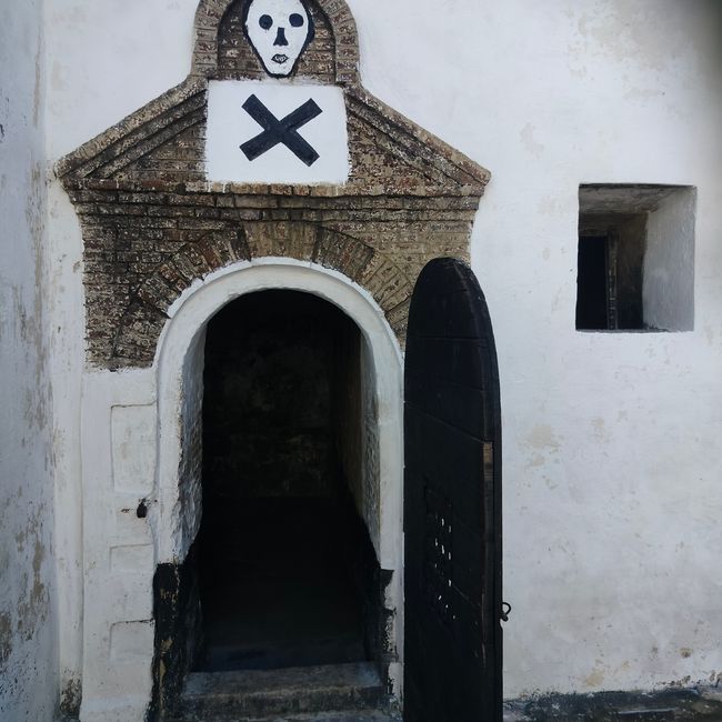 Cape Coast Castle, Elmina Castle & Menschheitsverbrechen Sklaverei