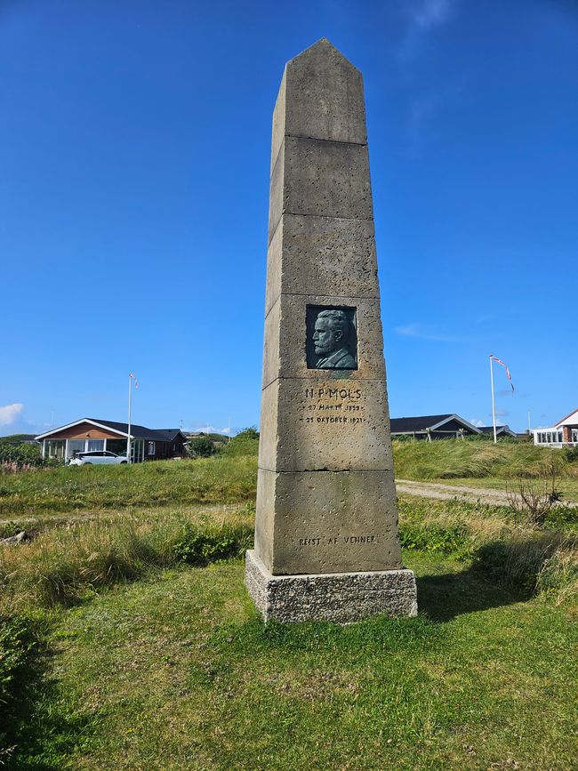 Obelisk for N.P. Mols, painter