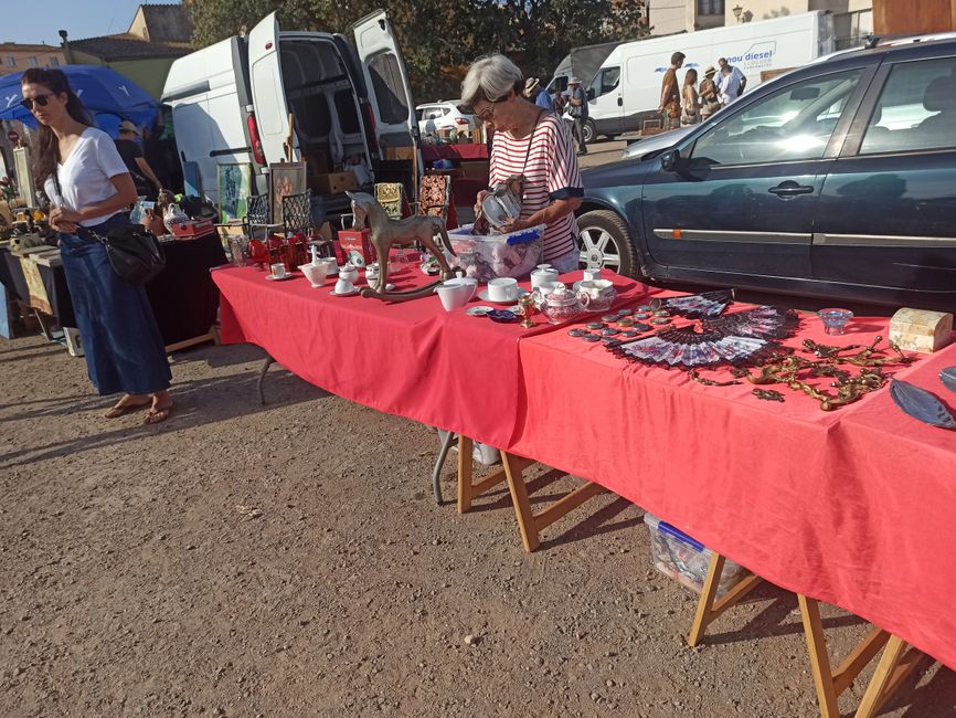 Mercadillo de 2ª mano "l'Encant de l'Empordà" (Verges, Baix Empordà, Girona)