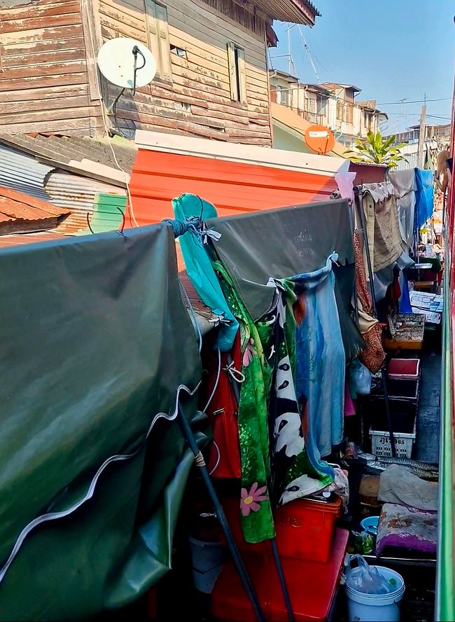 Tuut, tuut, klappt die Läden ein, der Zug kommt 🚂 ...