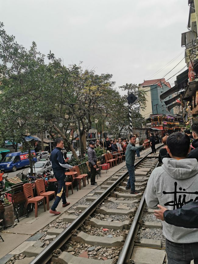 Train-Street ...