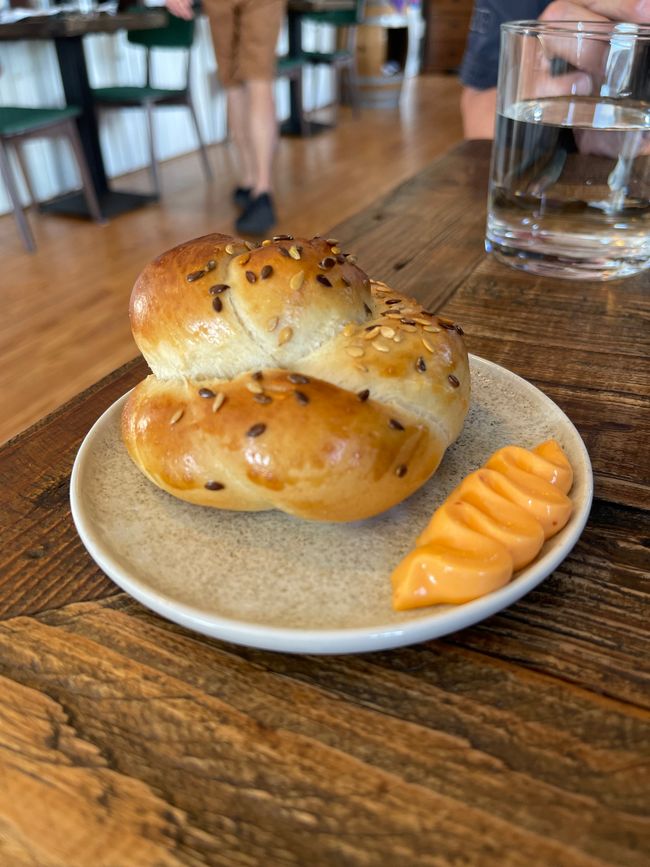 Brioche mit einer Pfeffer-Creme