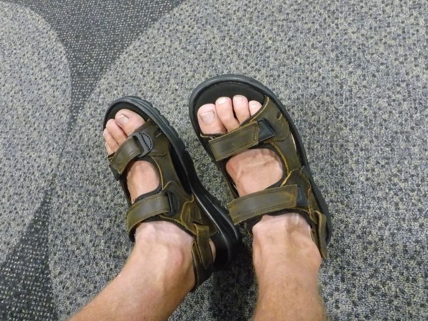 Je vais acheter de nouvelles sandales
