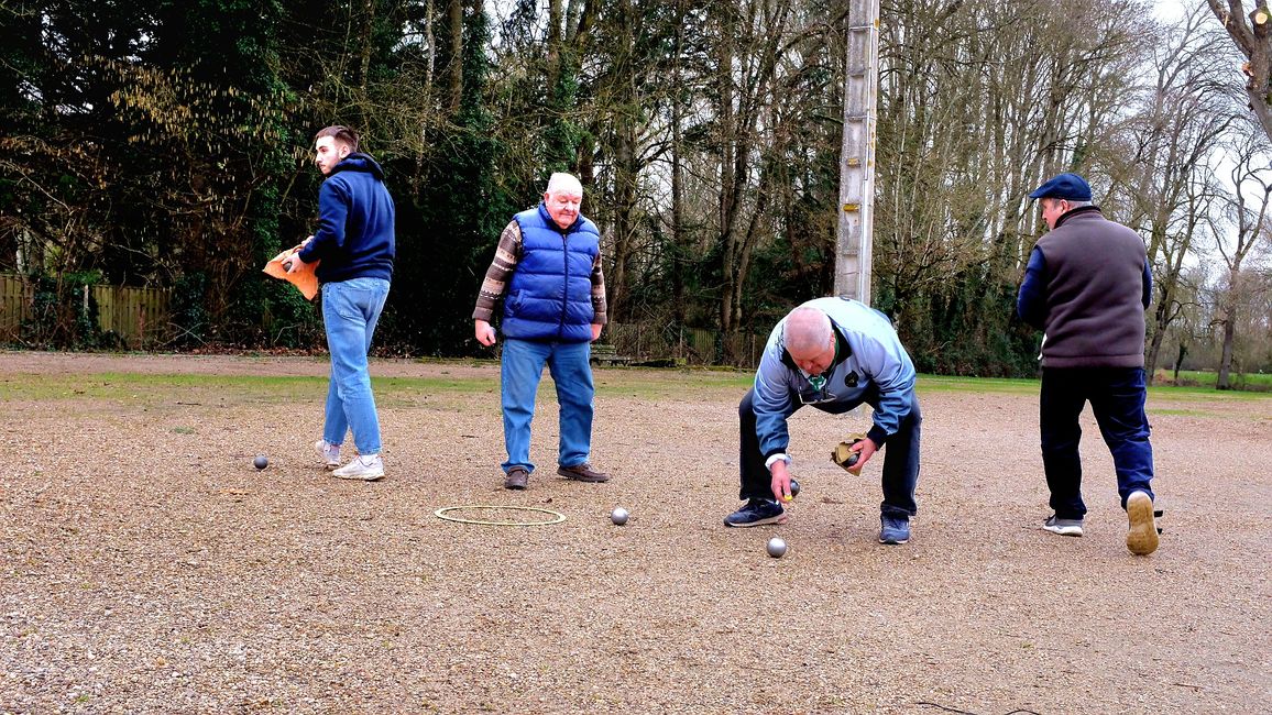 ...in der französischen Tradition des PÈTANQUE / BOULE