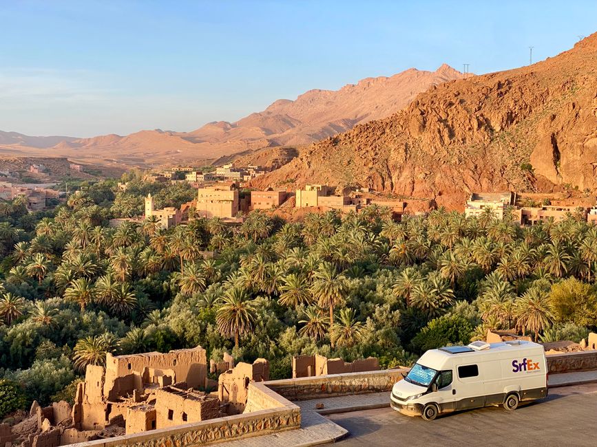 Dreamy camping spot for the night above Toudaha El Oulia