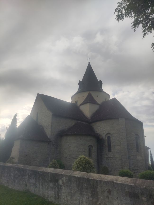 Romanik (hier als Beispiel Sauvelade)
